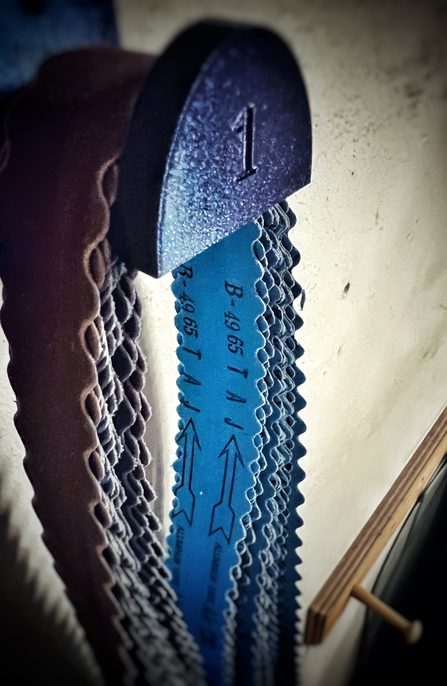 1” Grinder Belt Hanger
